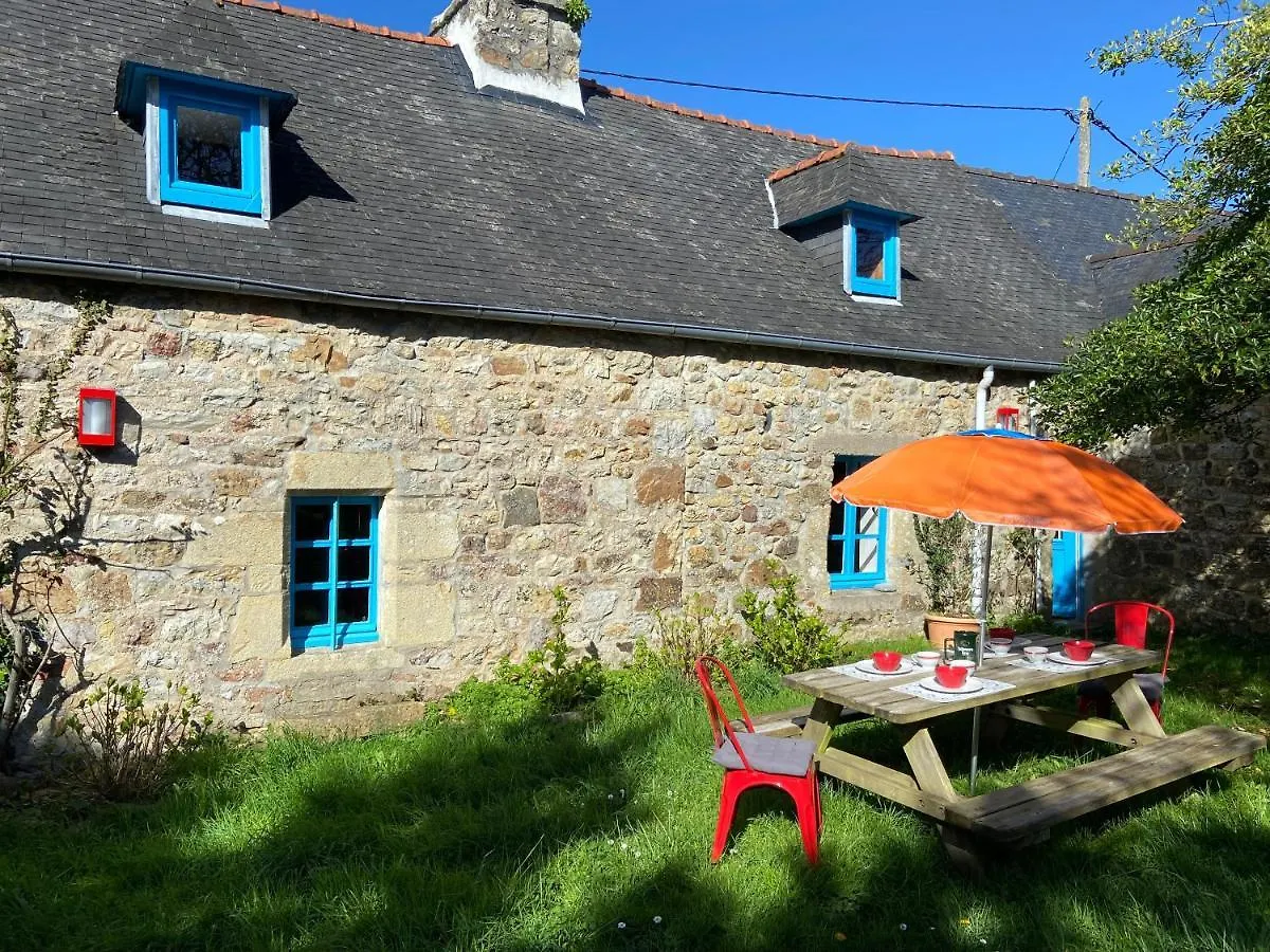 Holiday home Le Penty De Lesquiffinec France